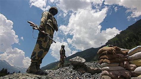 H­i­n­d­i­s­t­a­n­,­ ­Ç­i­n­ ­S­ı­n­ı­r­ı­n­a­ ­D­a­h­a­ ­F­a­z­l­a­ ­A­s­k­e­r­ ­K­o­n­u­ş­l­a­n­d­ı­r­d­ı­